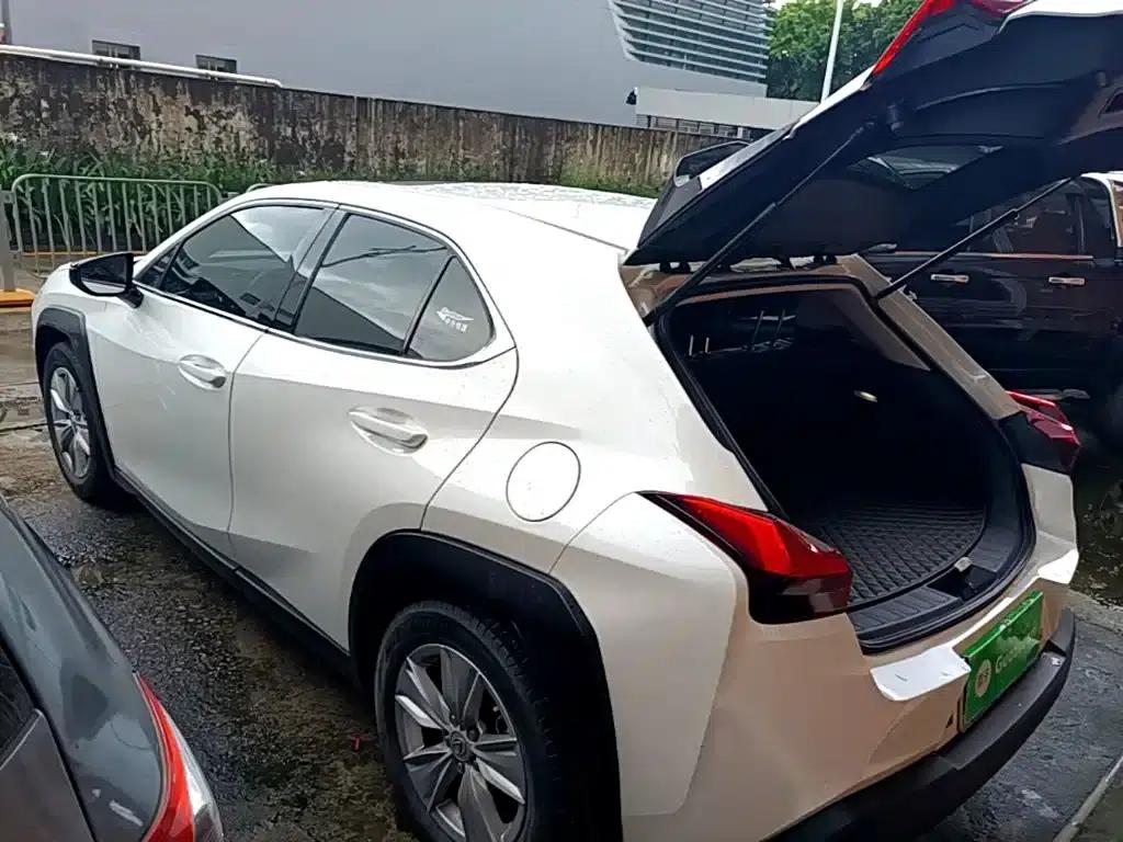 Lexus UX 2020 200 Special Edition — миниатюра 5