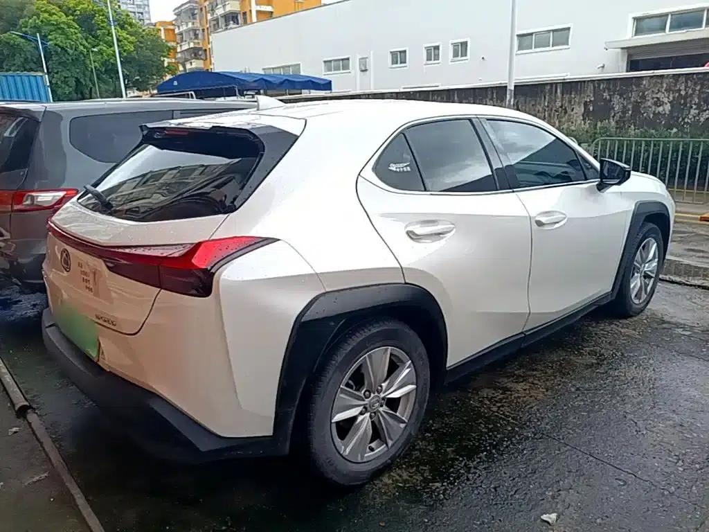 Lexus UX 2020 200 Special Edition — миниатюра 7