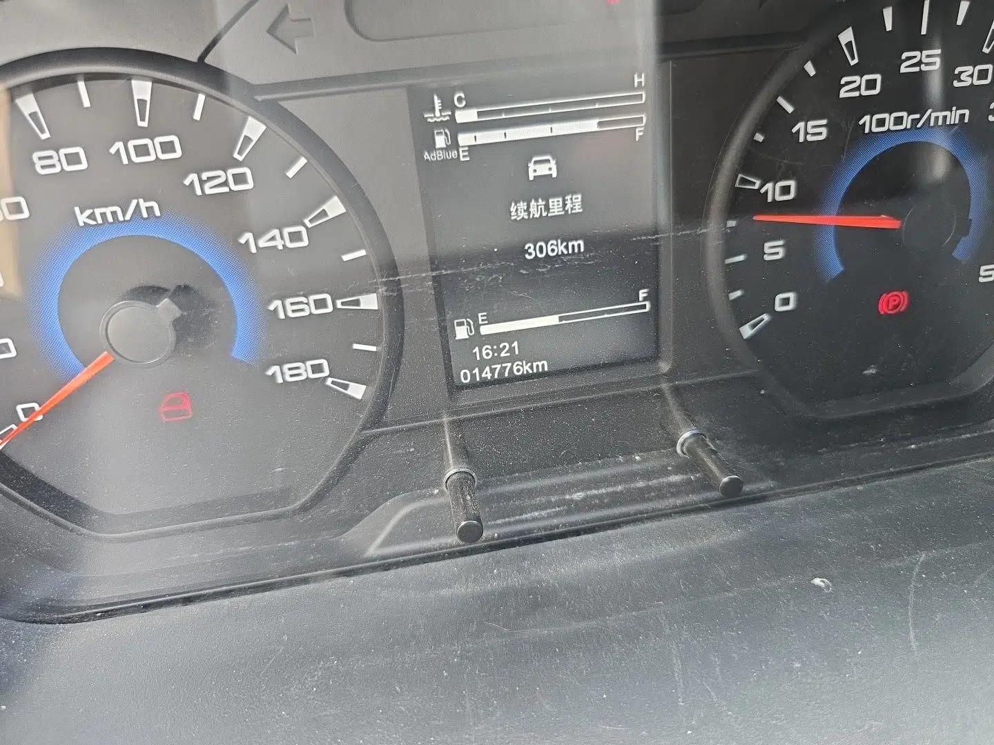 Iveco Daily Manual 7-seater 2.5T diesel — миниатюра 12