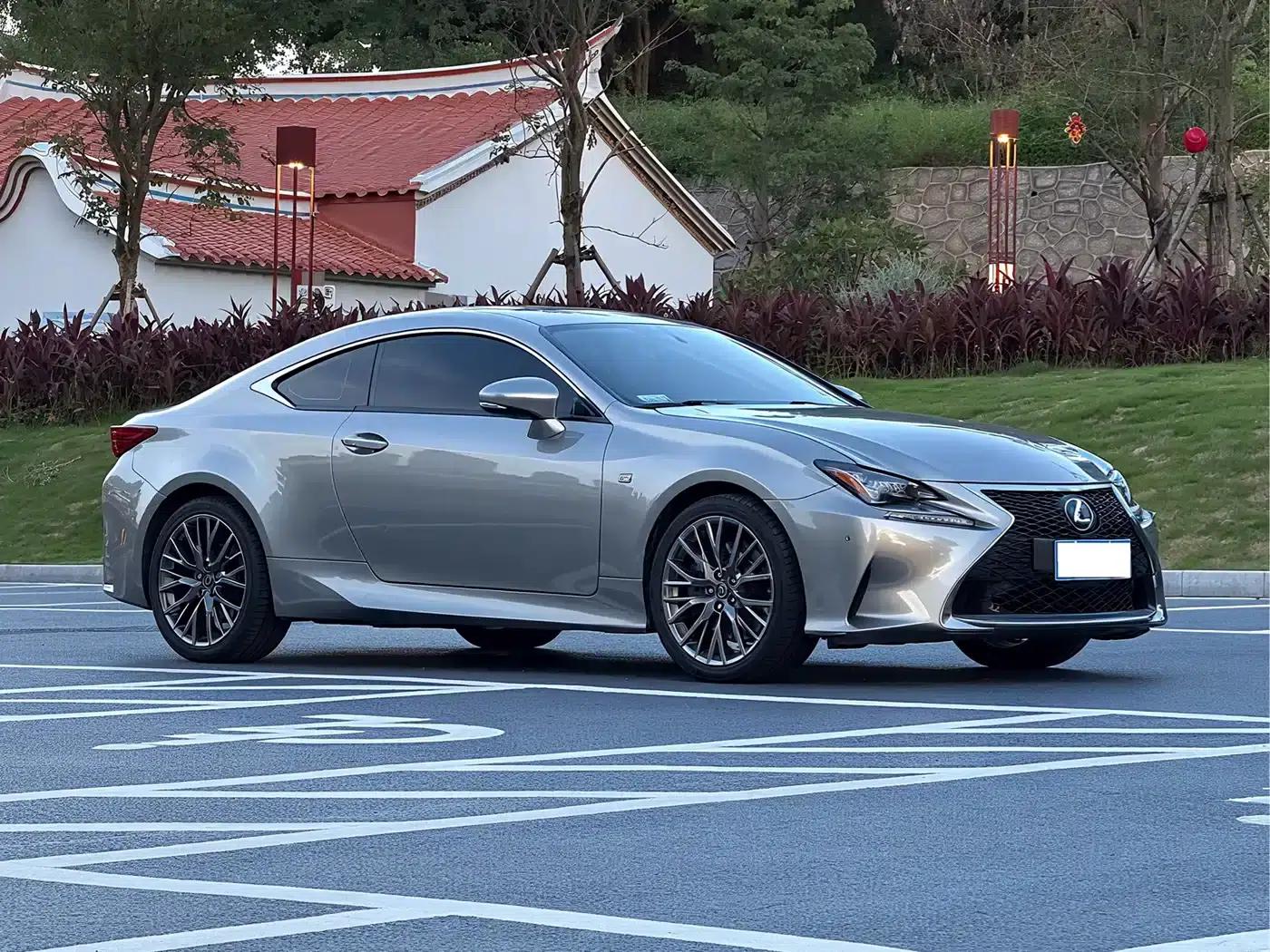 Lexus RC 2016 200t F SPORT Edition — миниатюра 3