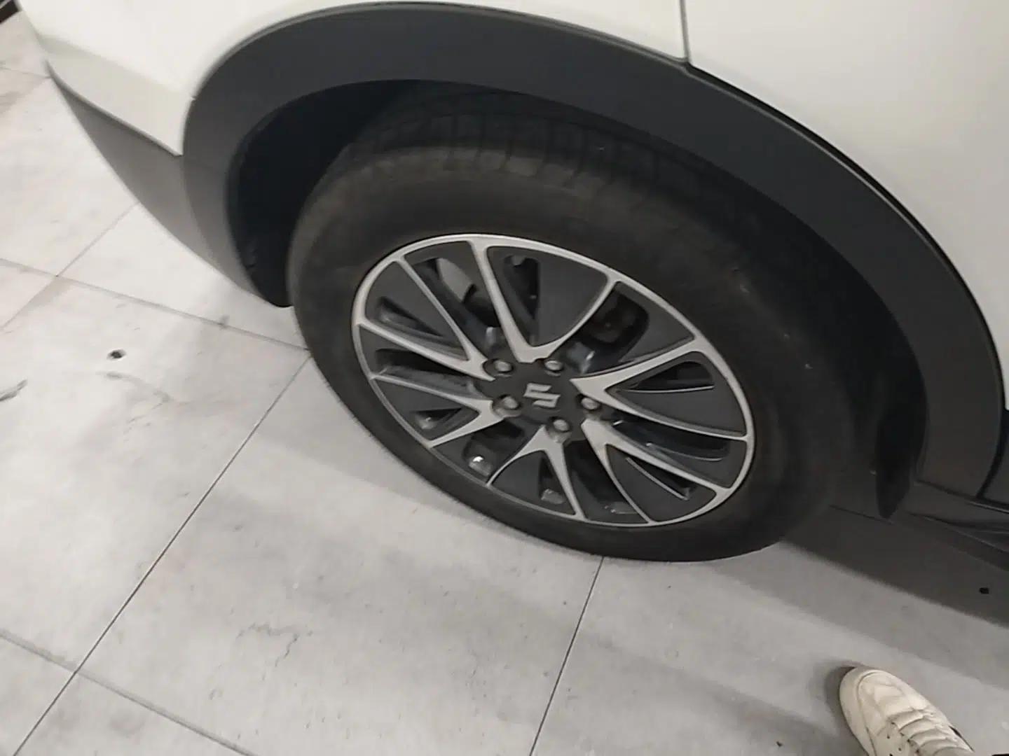 Suzuki S-Cross 2015 1.4T Automatic Two-Wheel Drive Prestige Model — миниатюра 11