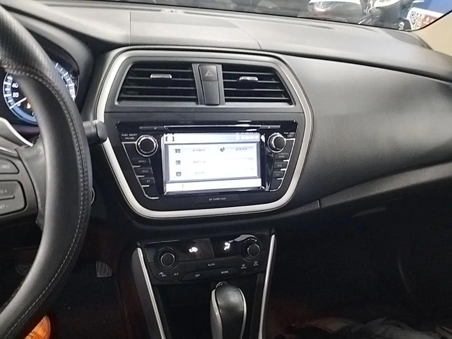 Suzuki S-Cross 2015 1.4T Automatic Two-Wheel Drive Prestige Model — миниатюра 15