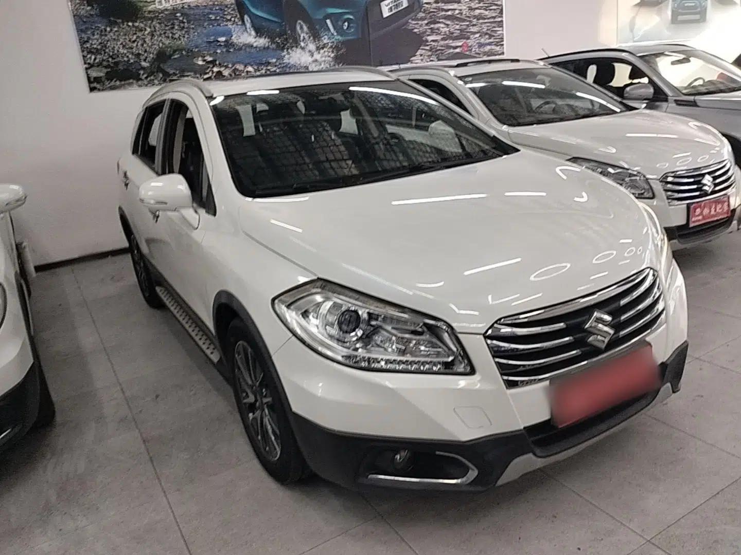 Suzuki S-Cross 2015 1.4T Automatic Two-Wheel Drive Prestige Model — миниатюра 3