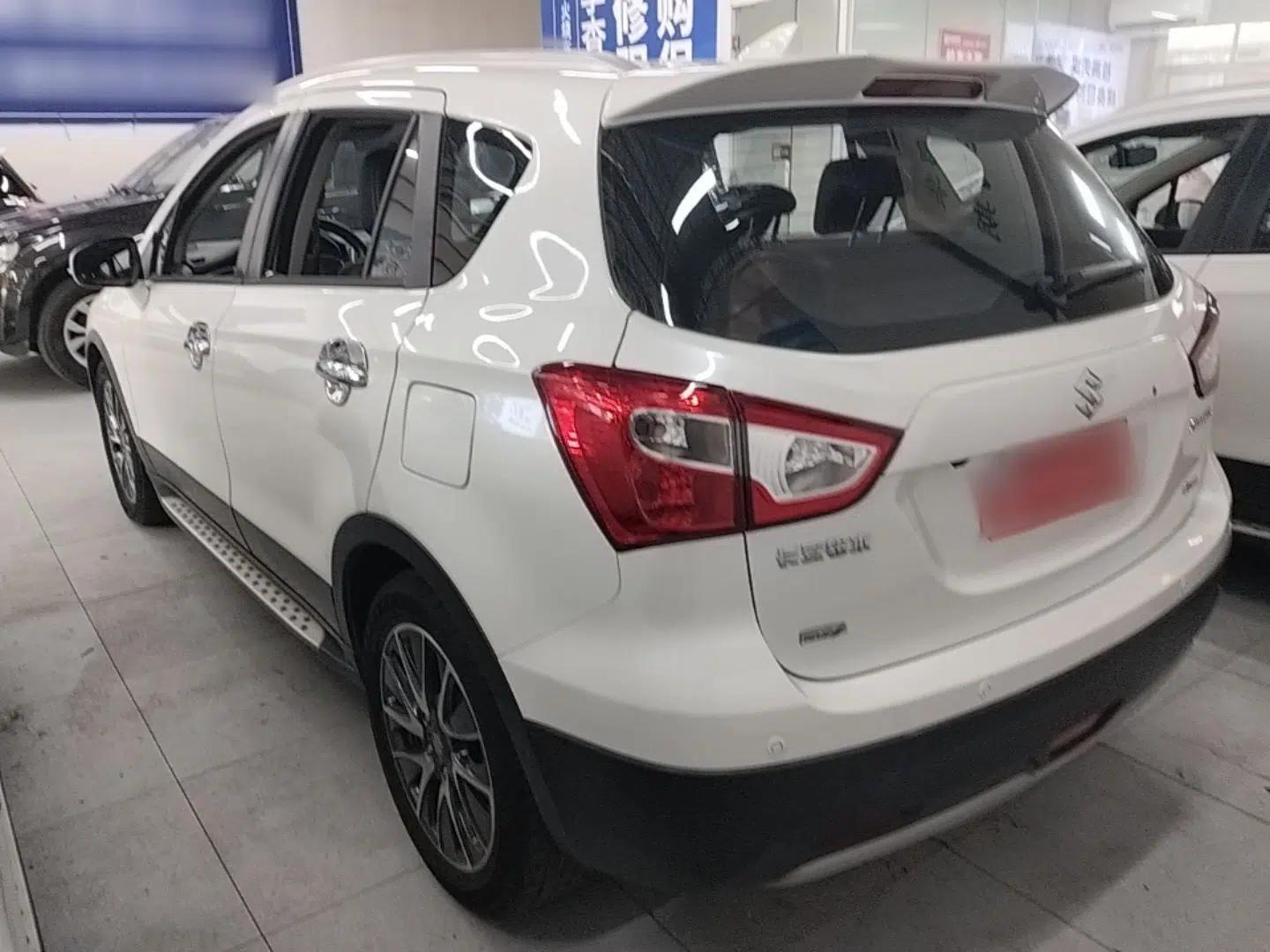 Suzuki S-Cross 2015 1.4T Automatic Two-Wheel Drive Prestige Model — миниатюра 4
