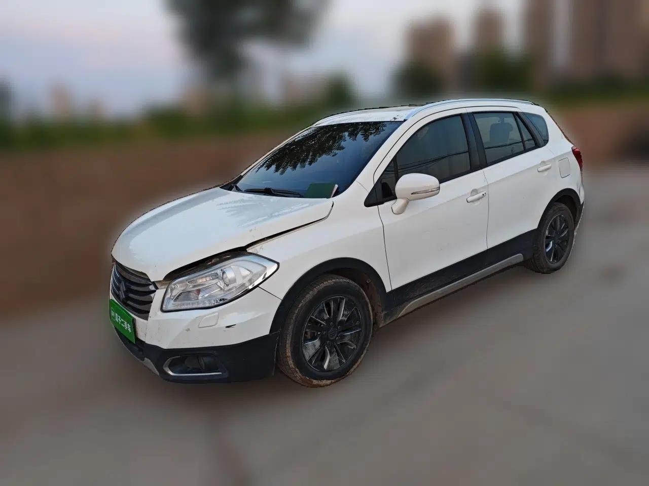 Suzuki S-Cross 2014 1.6L Manual Two-Wheel Drive Elite Model — миниатюра 1
