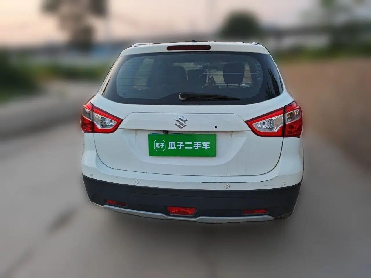 Suzuki S-Cross 2014 1.6L Manual Two-Wheel Drive Elite Model — миниатюра 5