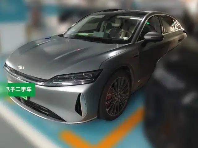 Chery Fengyun Fulwin A9L 2025 Model, Four-Wheel Drive High-Energy Peak Edition