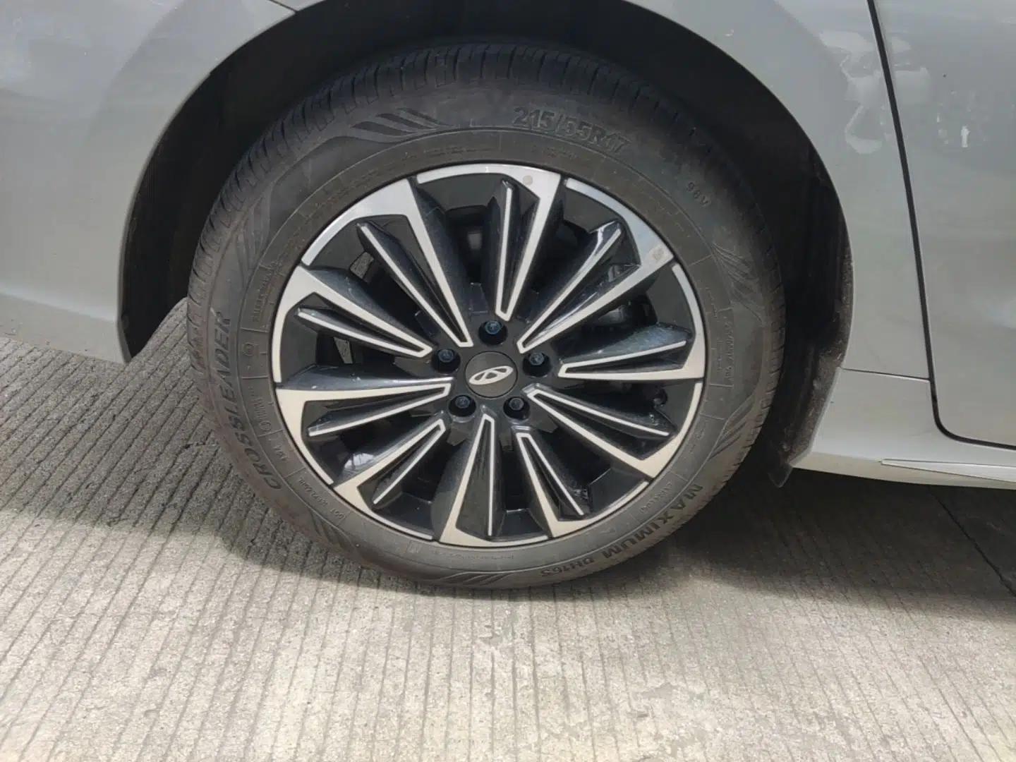 Chery Fengyun A8L 2025 1.5 TGDI 145 km Comfort Version — миниатюра 16