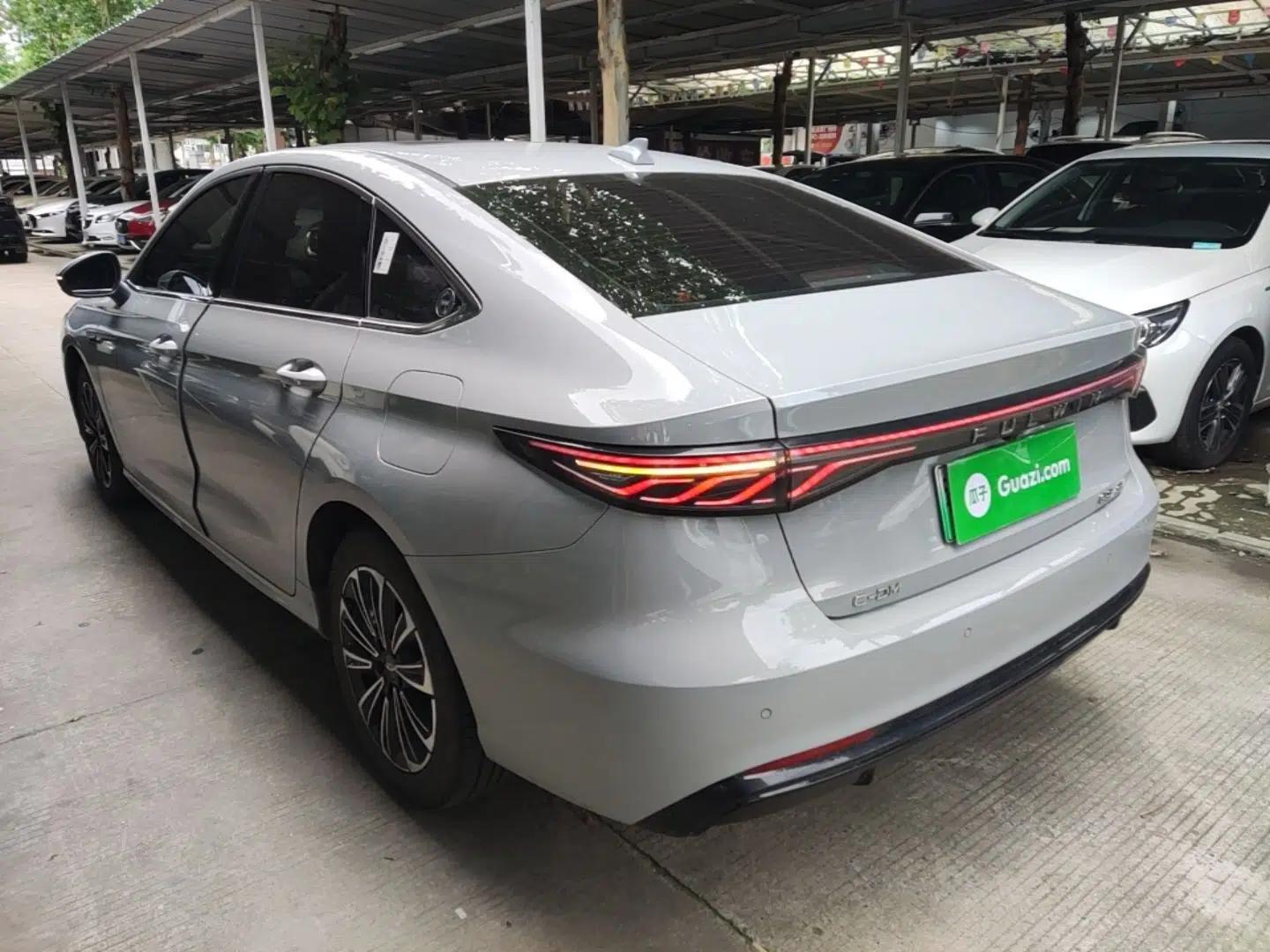 Chery Fengyun A8L 2025 1.5 TGDI 145 km Comfort Version — миниатюра 4