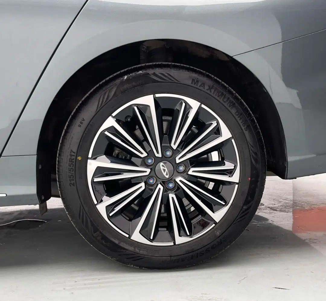 Chery Fengyun A8L 2025 1.5 TGDI 145 km Comfort Version — миниатюра 16