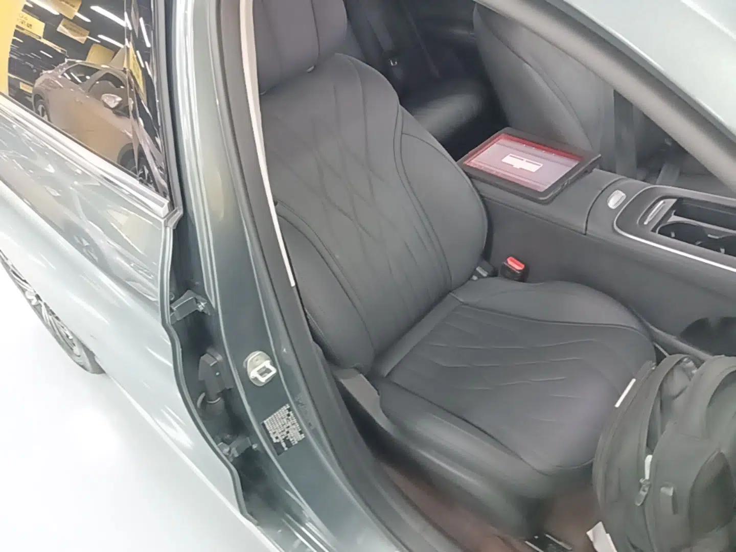 Chery Fengyun A8L 2025 1.5 TGDI 145 km Comfort Version — миниатюра 24