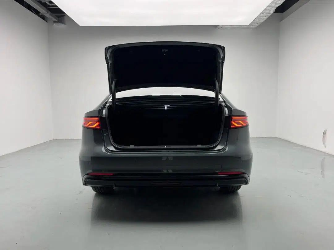 Chery Fengyun A8L 2025 1.5 TGDI 145 km Comfort Version — миниатюра 27