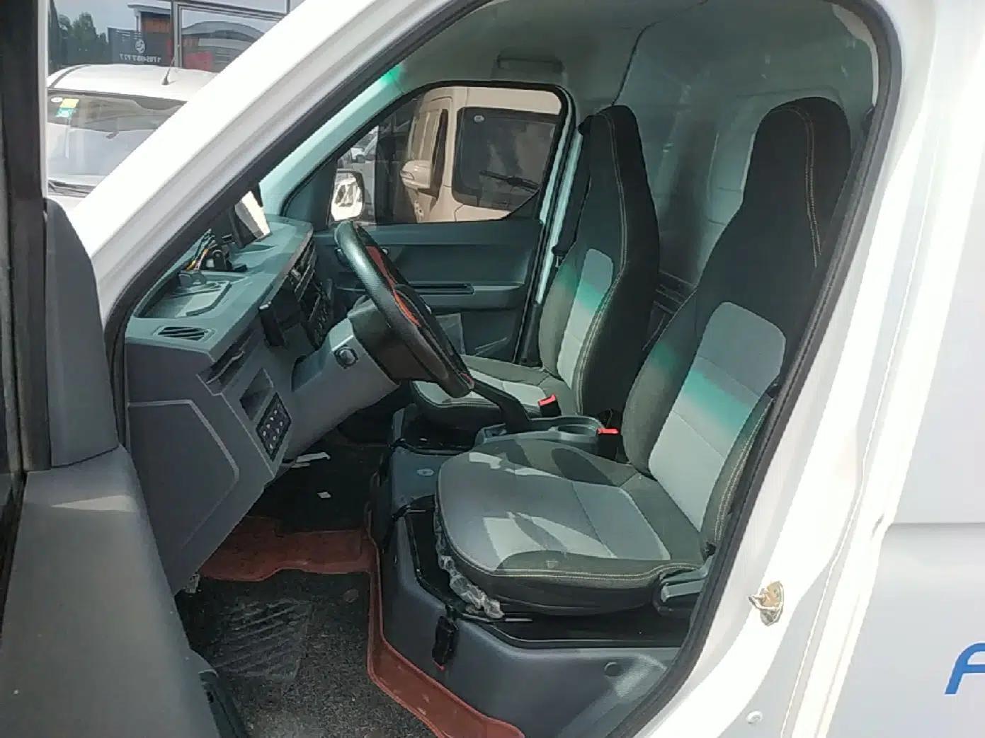 Farizon Xingxiang V 2023 V6E PLUS Ningde Era 41.86kWh 3rd-Generation Battery Pack – Premium Edition — миниатюра 22