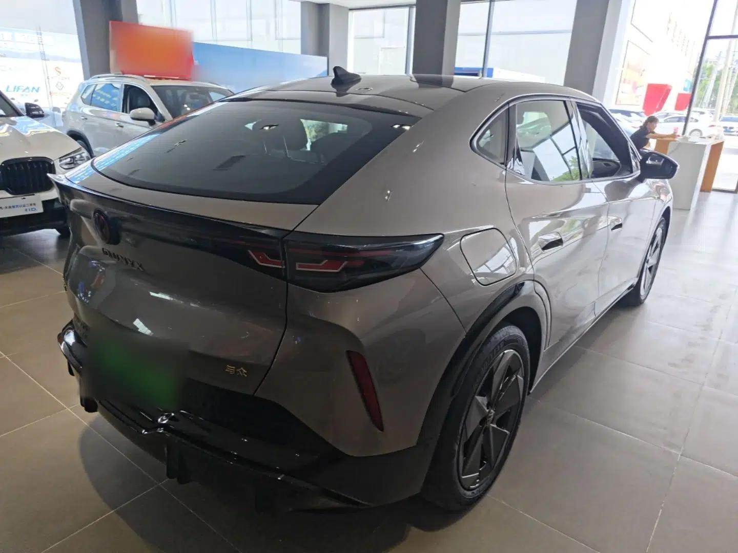 Volkswagen ID.UNYX 2024 Ultra Long-Range Version — миниатюра 6