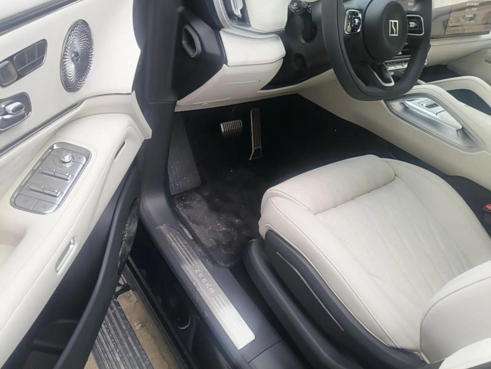 Zeekr 8X 2026 Model Ultra+ Edition 70kWh — миниатюра 18