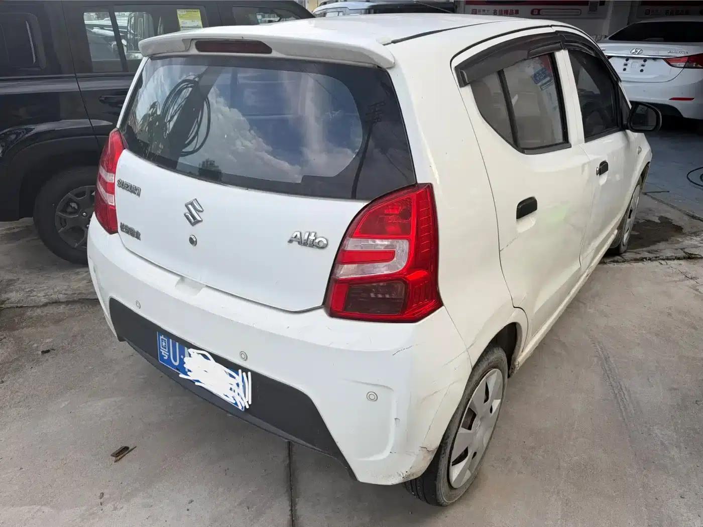 Alto 2013 1.0L Manual Practical Model — миниатюра 9