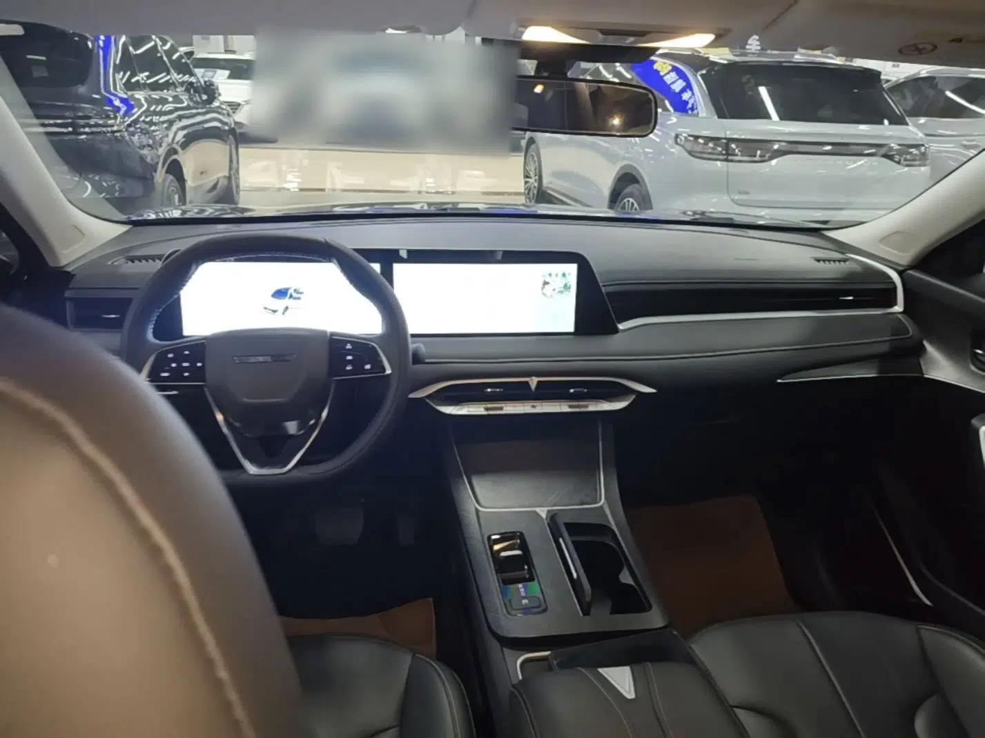 Venucia V DD-i 2023 110 km iE Version — миниатюра 12