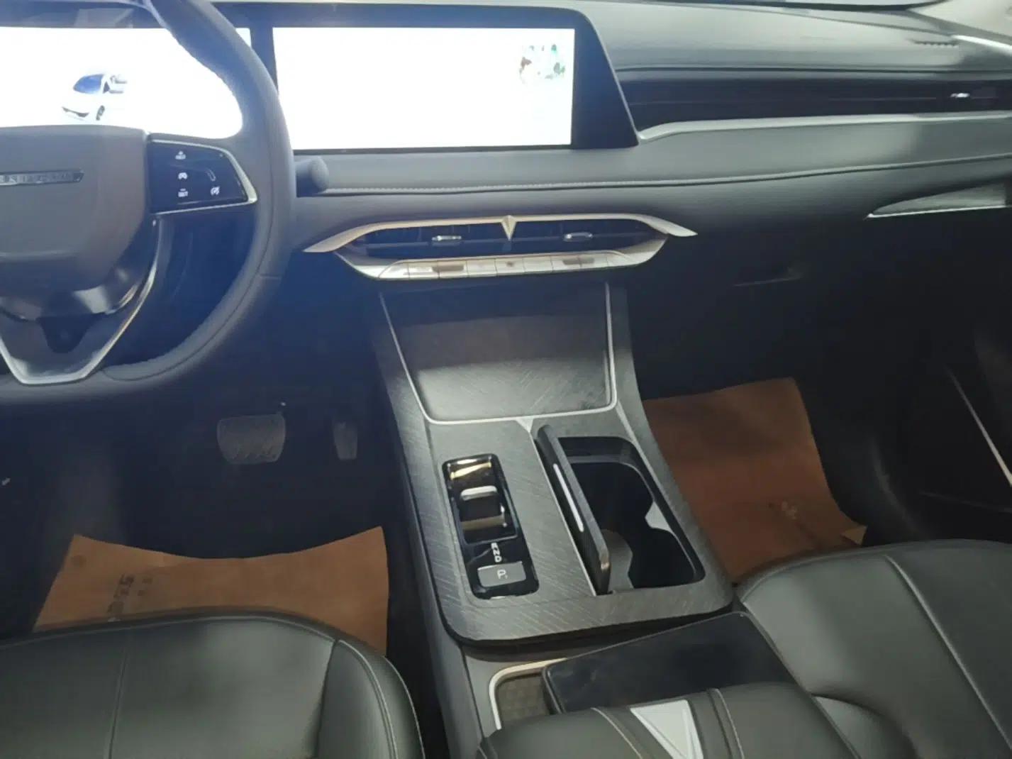 Venucia V DD-i 2023 110 km iE Version — миниатюра 15