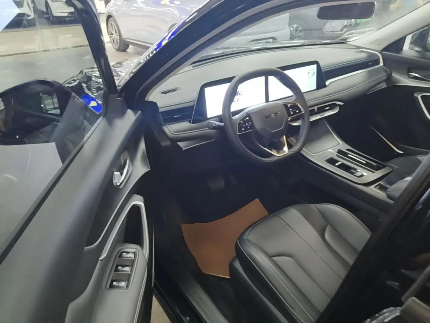 Venucia V DD-i 2023 110 km iE Version — миниатюра 18