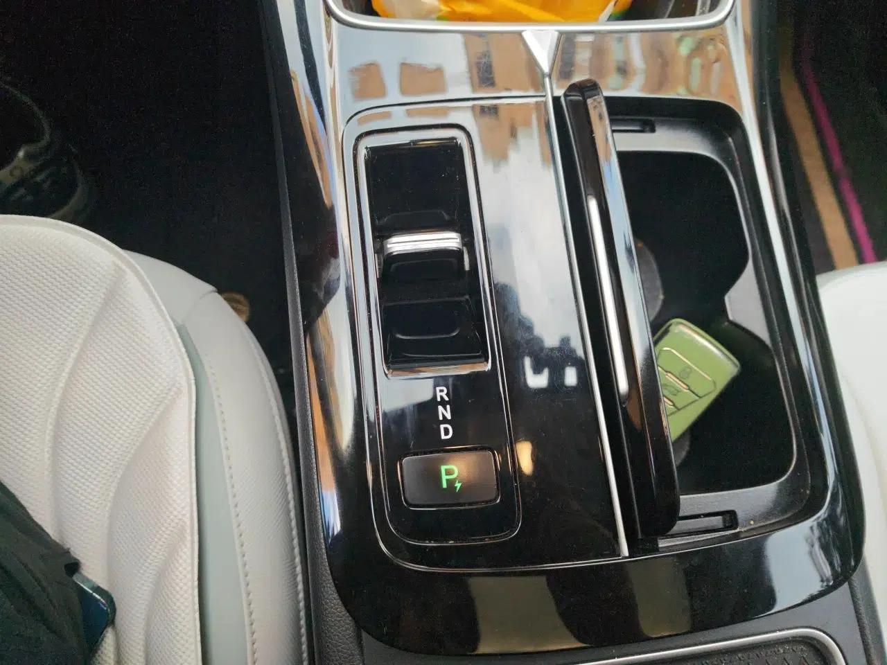 Venucia V DD-i 2023 110 km iE Version — миниатюра 14
