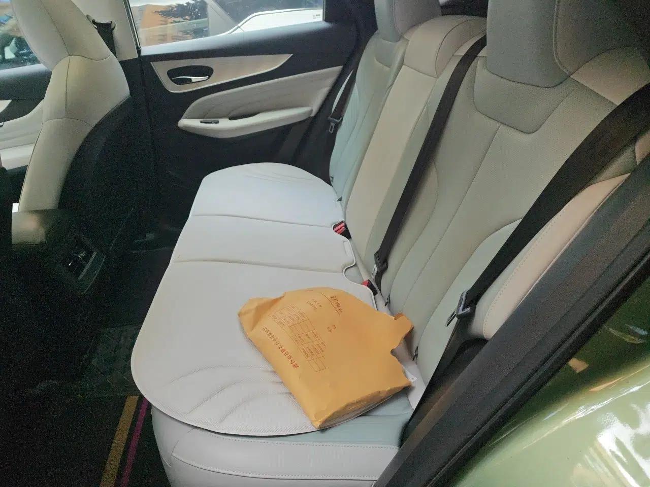 Venucia V DD-i 2023 110 km iE Version — миниатюра 17