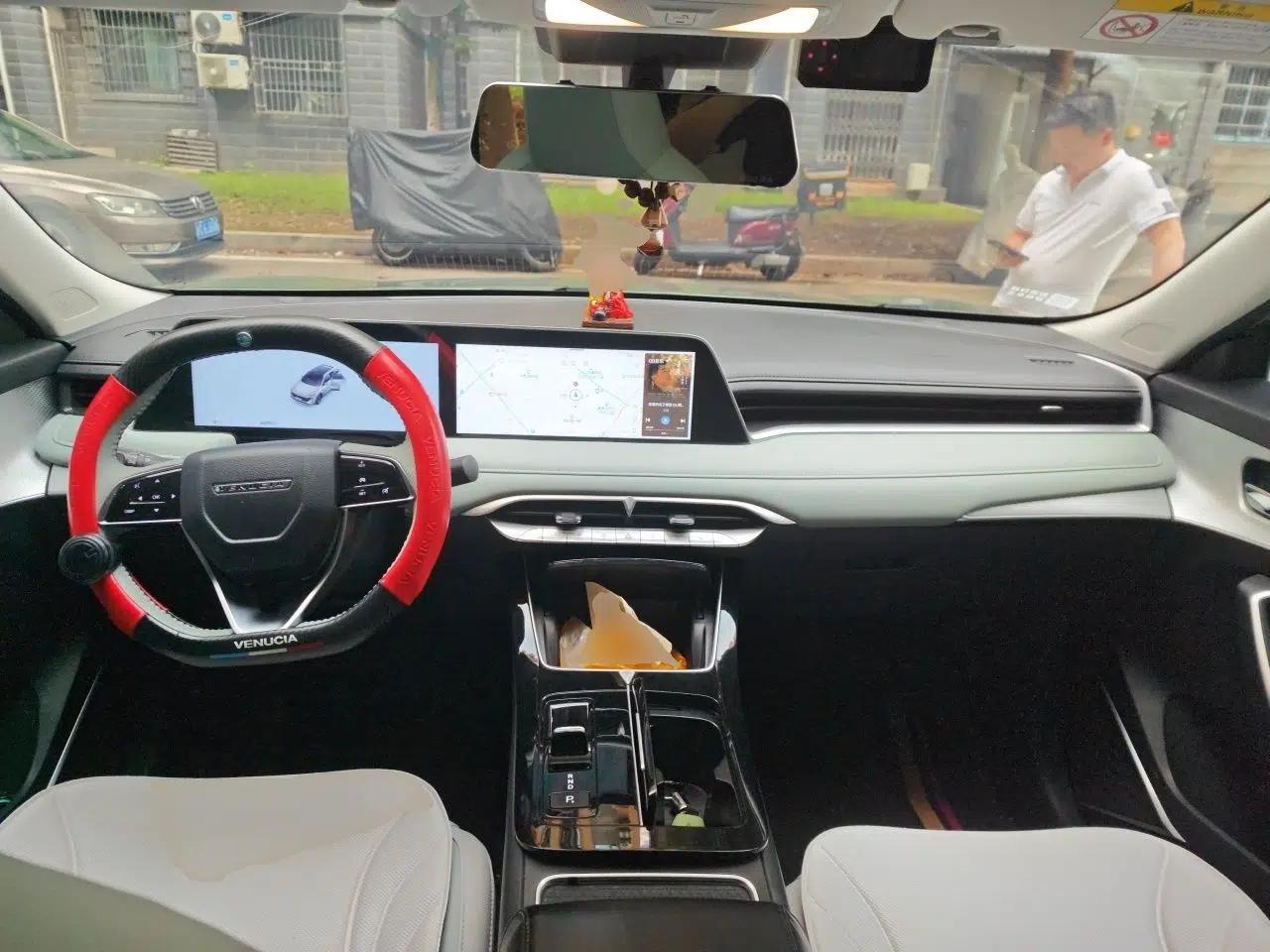 Venucia V DD-i 2023 110 km iE Version — миниатюра 9