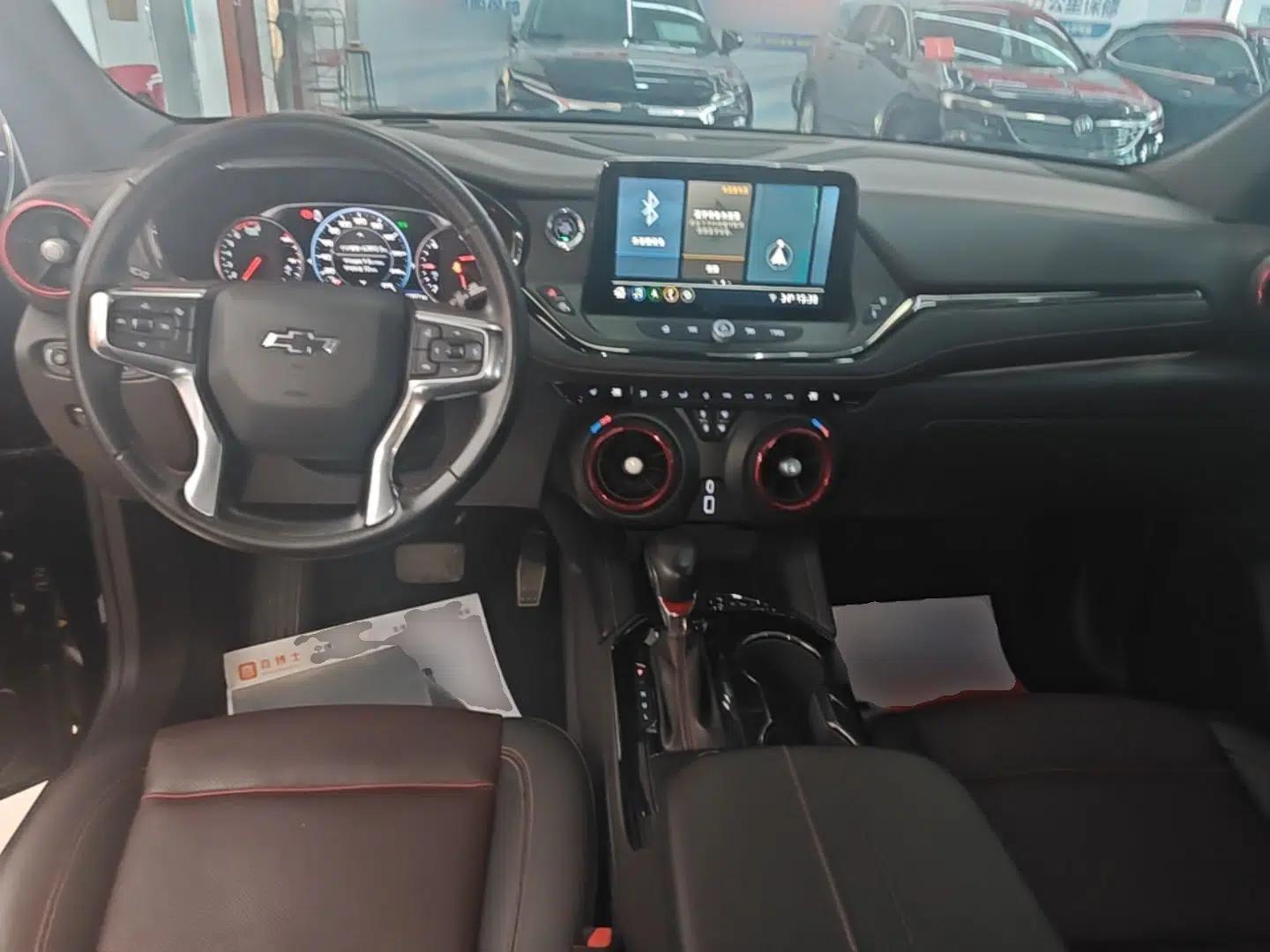 Chevrolet Blazer 2022 Mild Hybrid 650T RS Four-Wheel Drive 5-Seater Hardcore Version — миниатюра 12