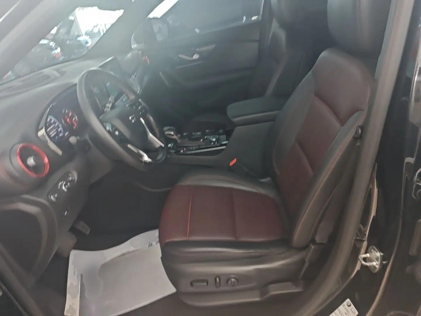 Chevrolet Blazer 2022 Mild Hybrid 650T RS Four-Wheel Drive 5-Seater Hardcore Version — миниатюра 17