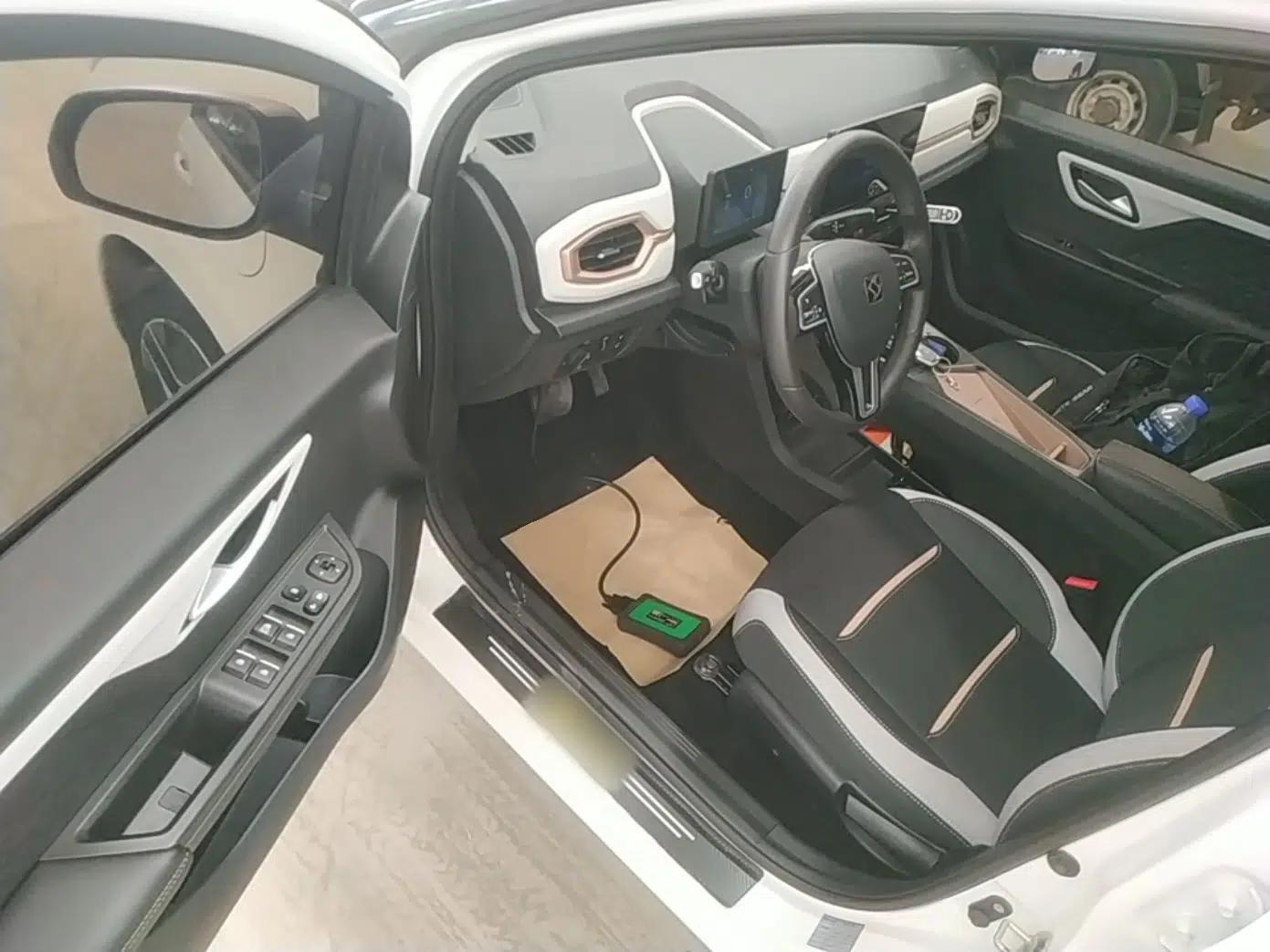 SOL E10X 2021 302 km Range Fashion Edition 31.4 kWh — миниатюра 18