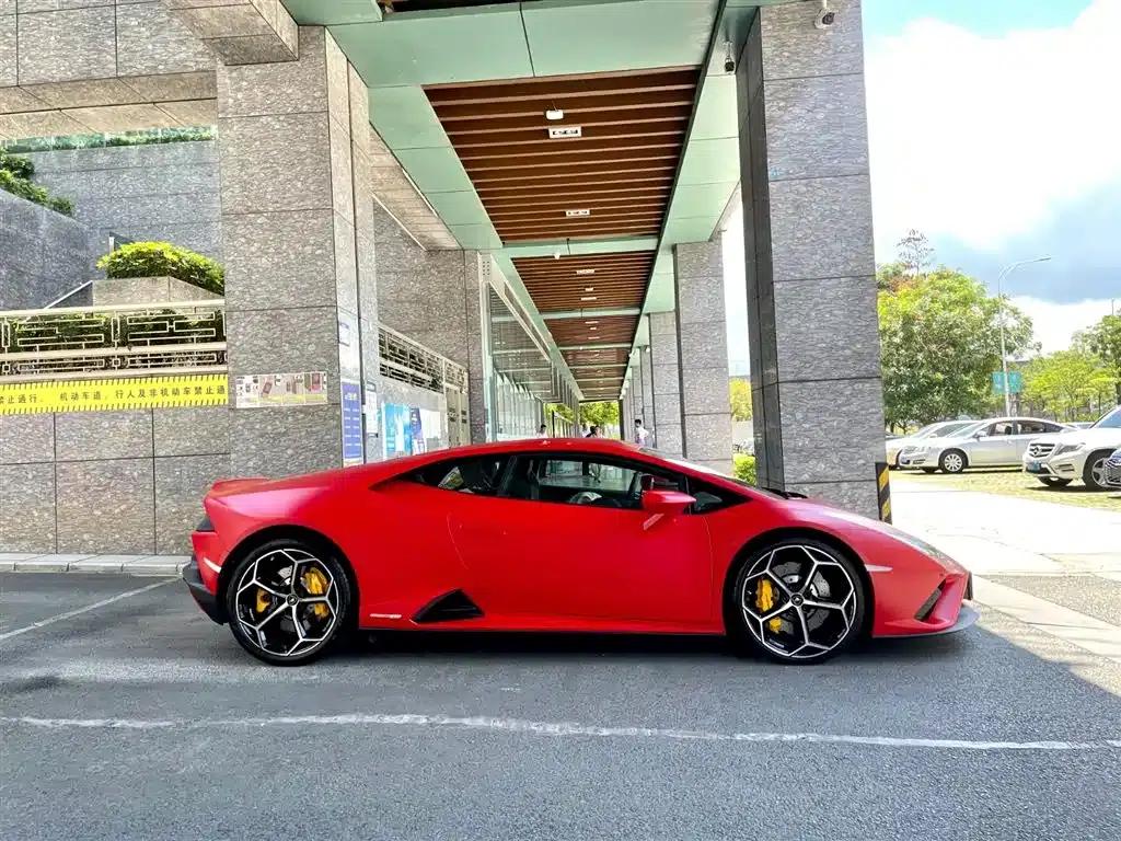 Huracán 2020 Huracán EVO RWD — миниатюра 8