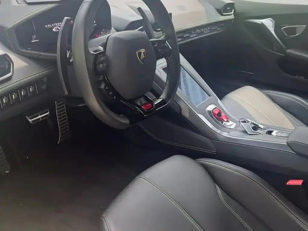 Huracán 2020 Huracán EVO RWD — миниатюра 6