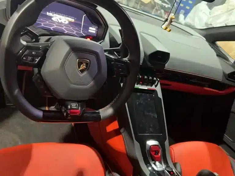 Huracán 2020 Huracán EVO RWD — миниатюра 10