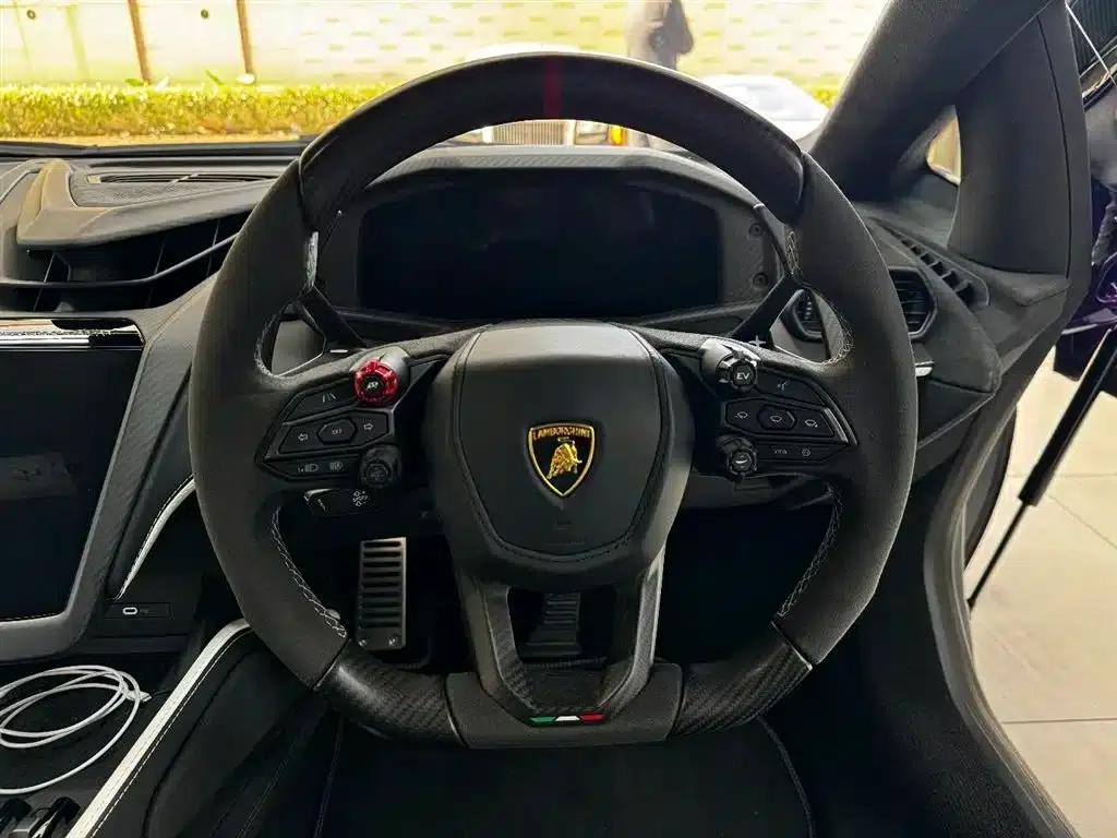 Revuelto 2023 6.5L PHEV Standard Edition — миниатюра 11