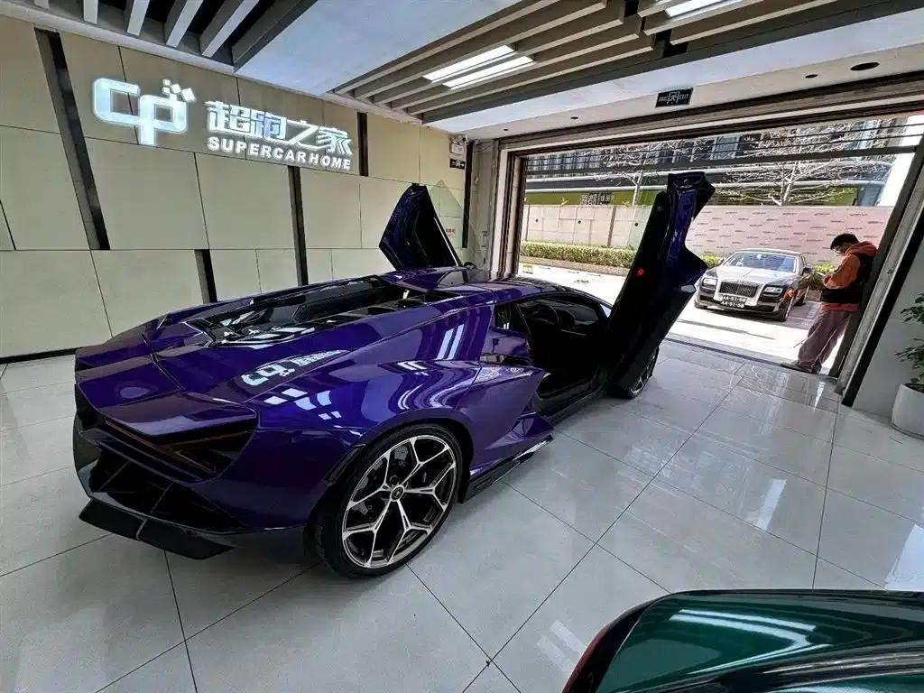 Revuelto 2023 6.5L PHEV Standard Edition — миниатюра 4