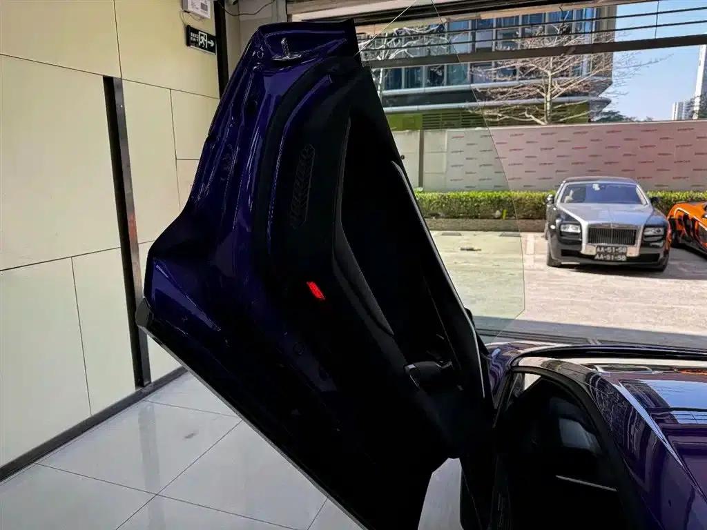 Revuelto 2023 6.5L PHEV Standard Edition — миниатюра 8