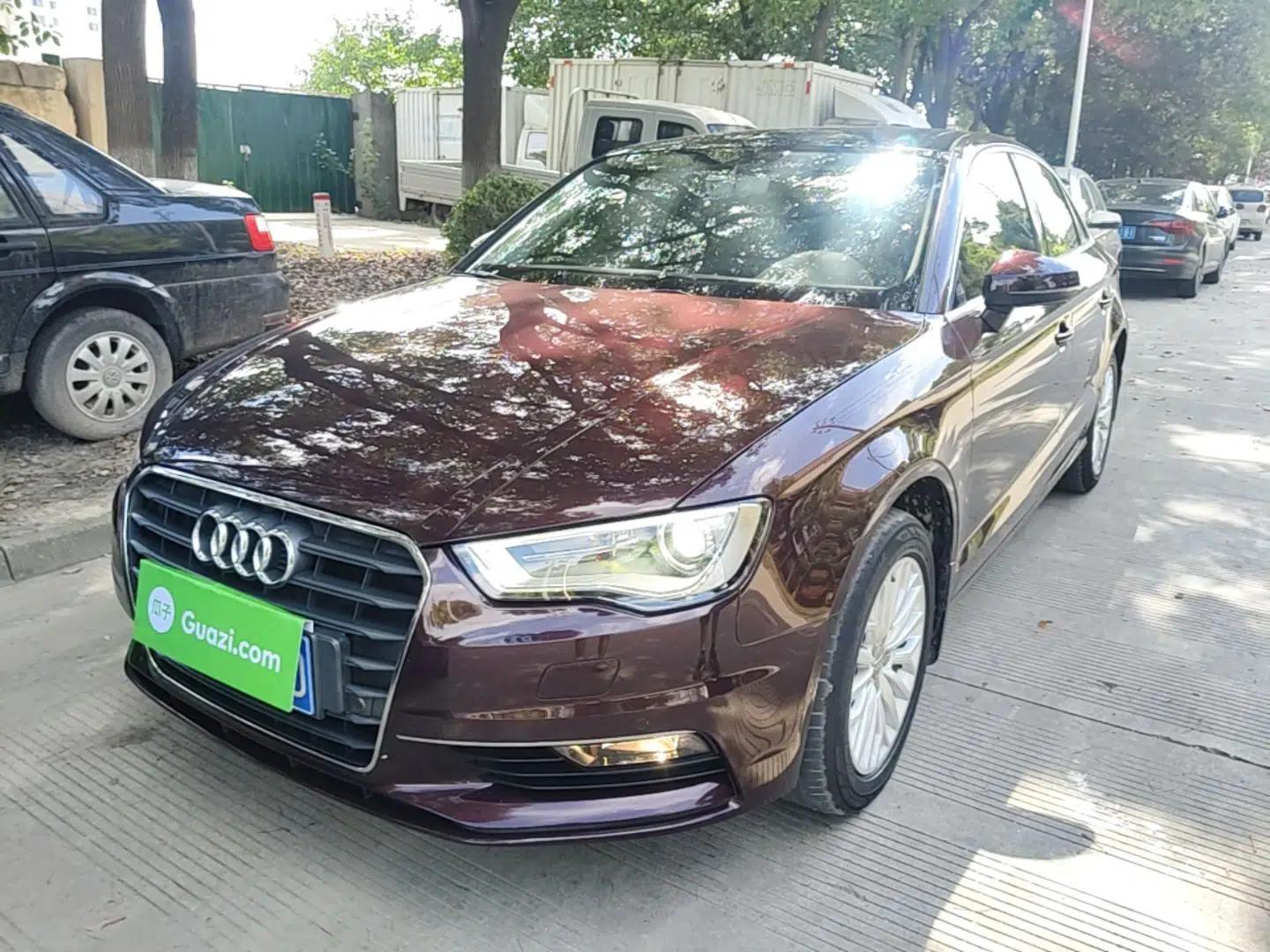 Audi A3 2016 Limousine 35 TFSI Prestige Edition — миниатюра 1