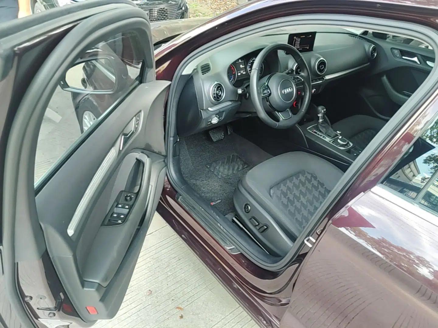 Audi A3 2016 Limousine 35 TFSI Prestige Edition — миниатюра 23