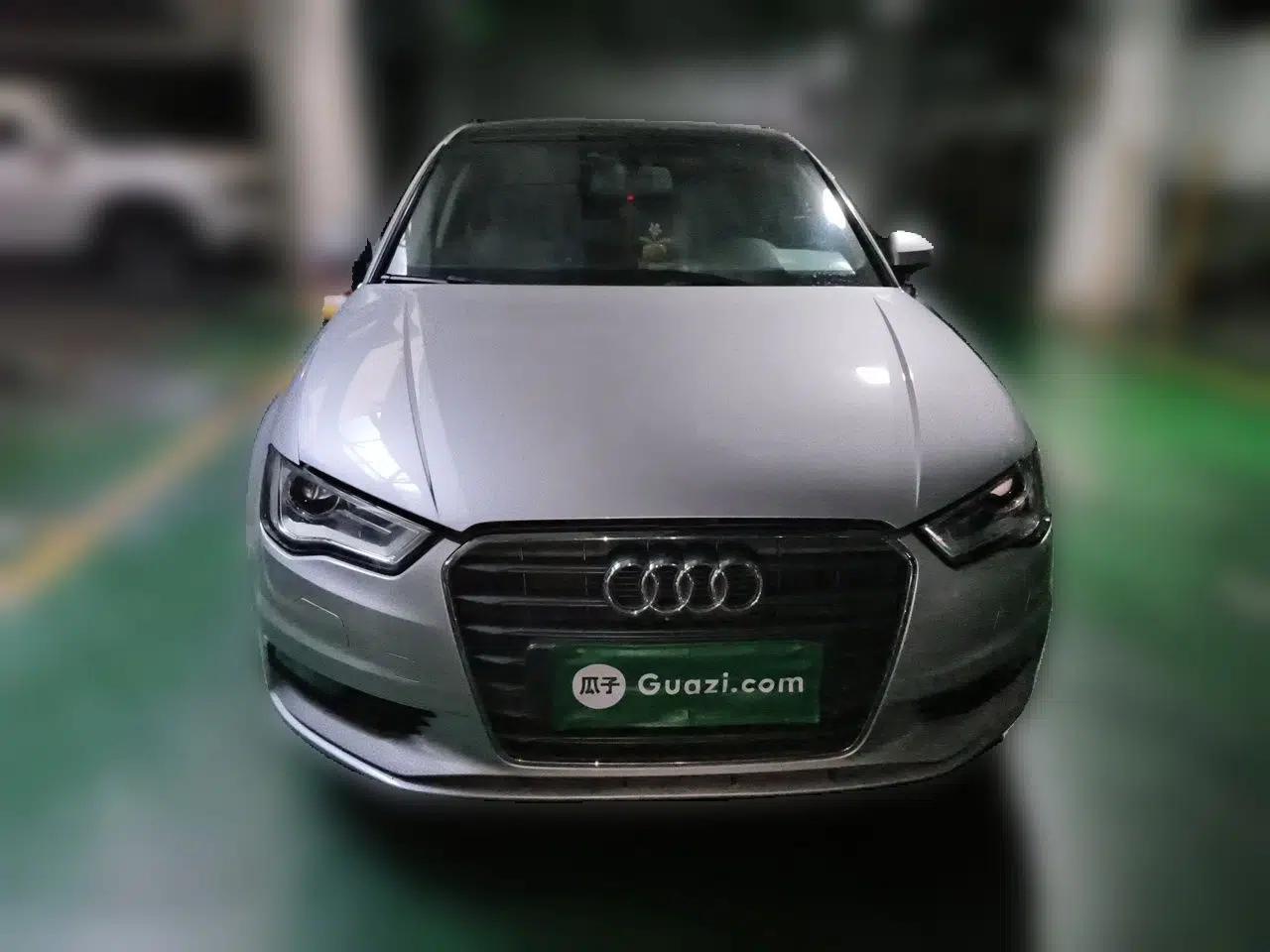 Audi A3 2014 Limousine 35 TFSI Automatic Comfort Model — миниатюра 2
