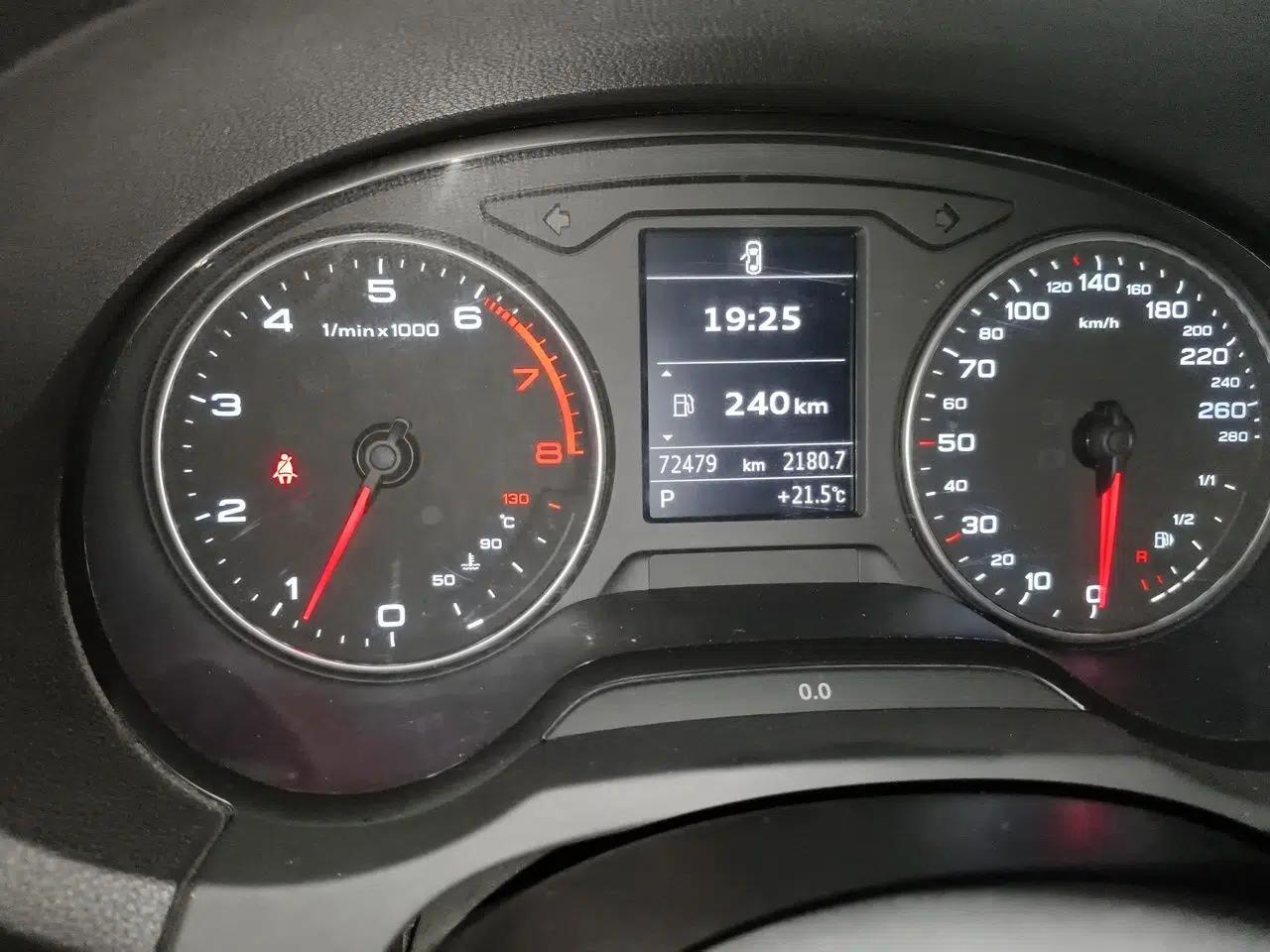 Audi A3 2014 Limousine 35 TFSI Automatic Comfort Model — миниатюра 12