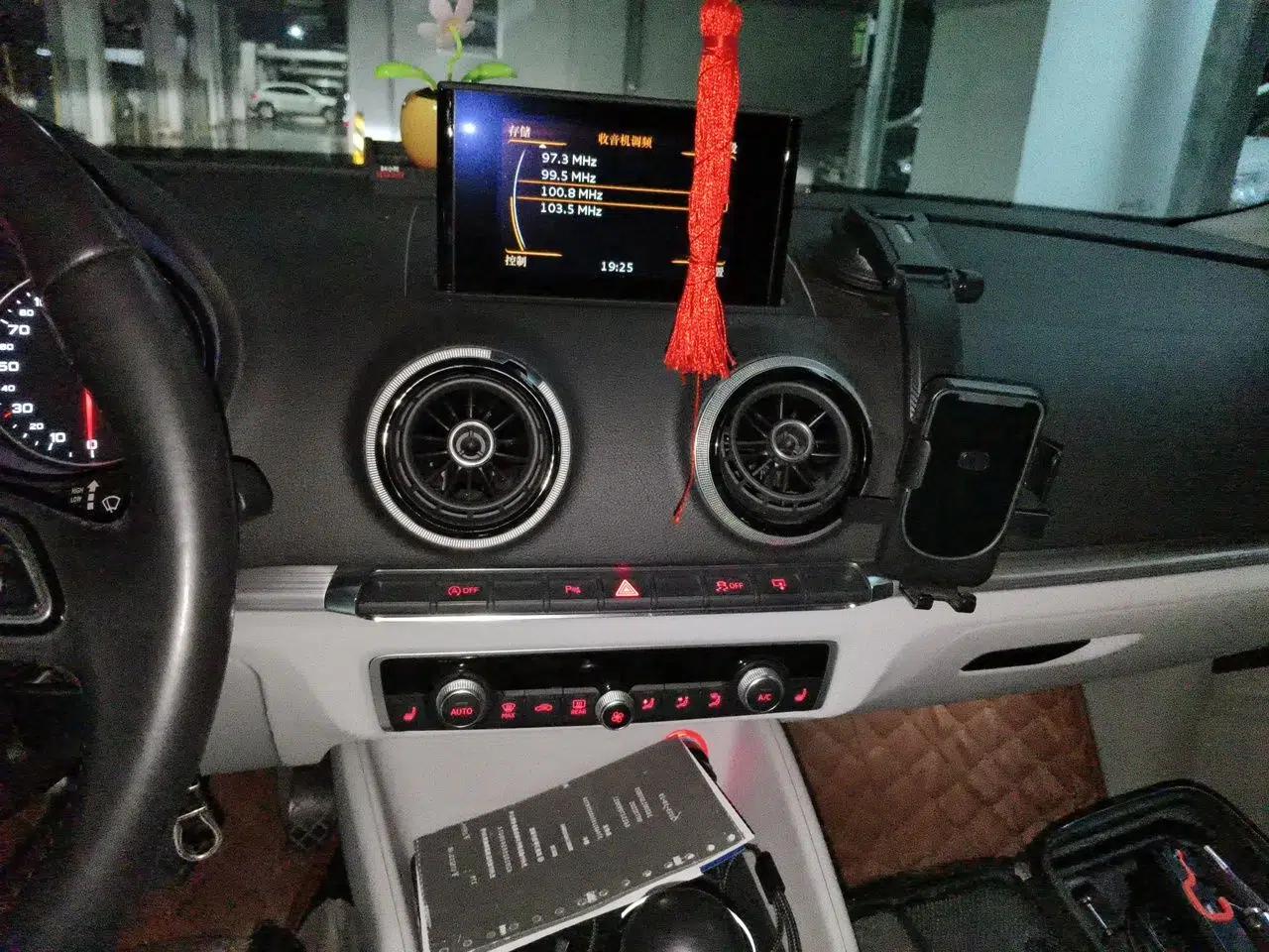 Audi A3 2014 Limousine 35 TFSI Automatic Comfort Model — миниатюра 13