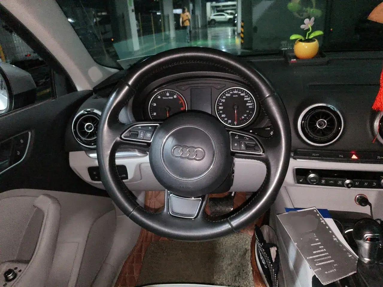 Audi A3 2014 Limousine 35 TFSI Automatic Comfort Model — миниатюра 10