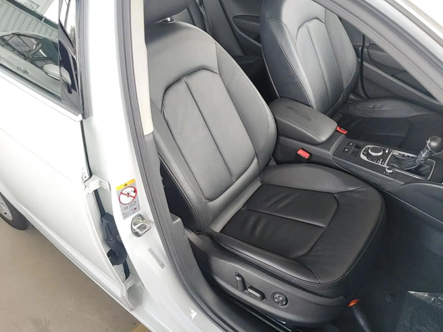 Audi A3 2014 Sportback 35 TFSI Automatic Comfort Model — миниатюра 24
