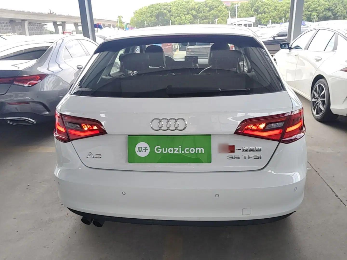 Audi A3 2014 Sportback 35 TFSI Automatic Comfort Model — миниатюра 5
