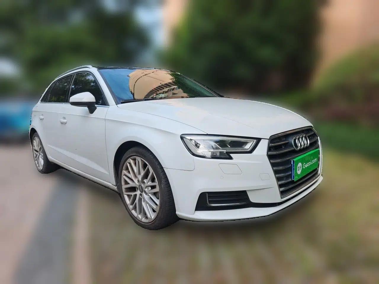 Audi A3 2018 30th Anniversary Edition Sportback 35 TFSI Style Model — миниатюра 3
