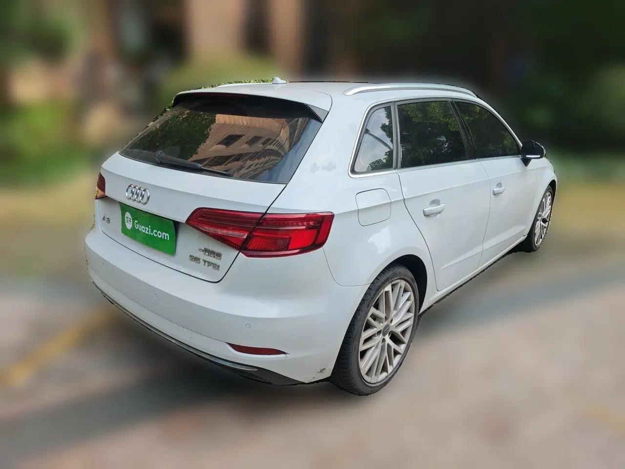 Audi A3 2018 30th Anniversary Edition Sportback 35 TFSI Style Model — миниатюра 6