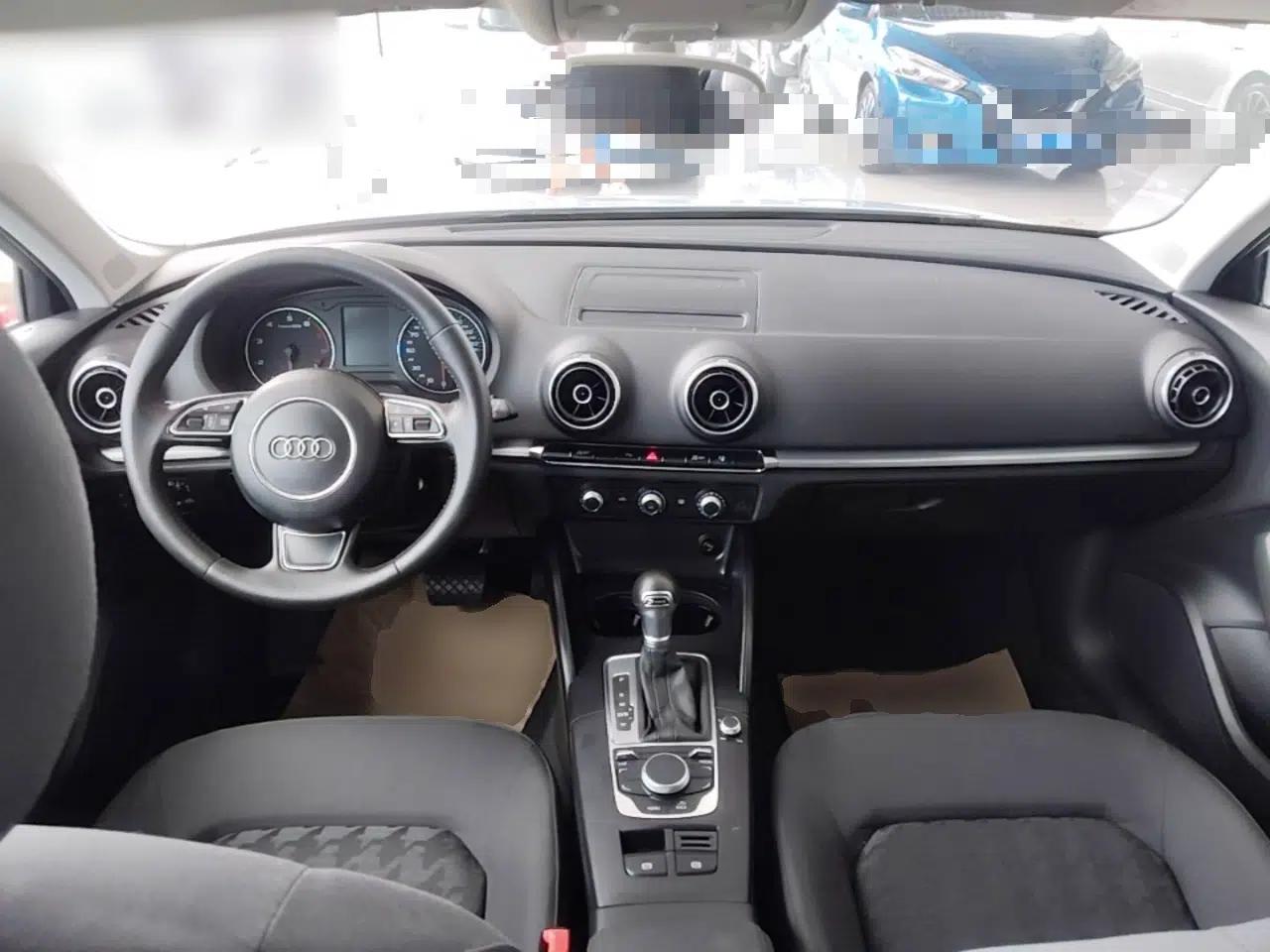 Audi A3 2014 Sportback 35 TFSI Automatic Style Edition — миниатюра 17