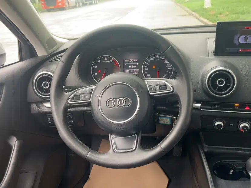 Audi A3 2014 Sportback 35 TFSI Automatic Style Edition — миниатюра 18
