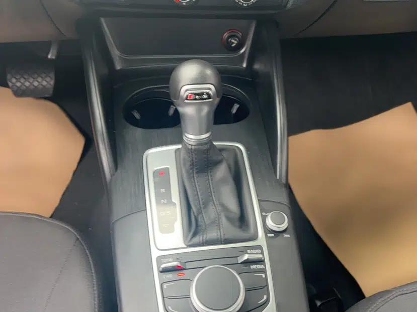 Audi A3 2014 Sportback 35 TFSI Automatic Style Edition — миниатюра 21