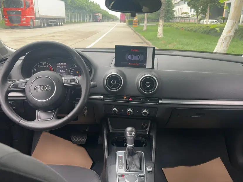 Audi A3 2014 Sportback 35 TFSI Automatic Style Edition — миниатюра 29