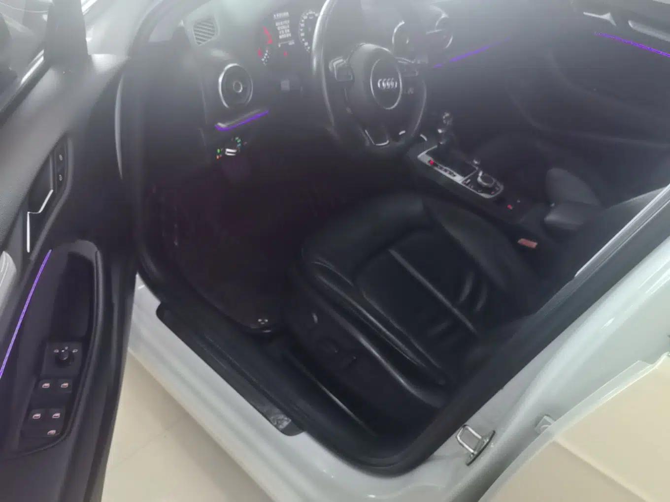 Audi A3 2014 Sportback 35 TFSI Automatic Comfort Model — миниатюра 17